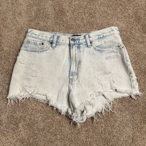 Abercrombie & Fitch Annie High Rise Shorts‎